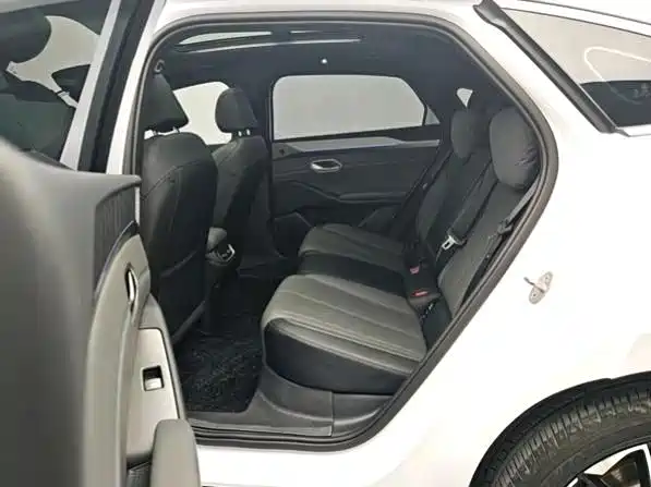 BYD Qin L — миниатюра 6