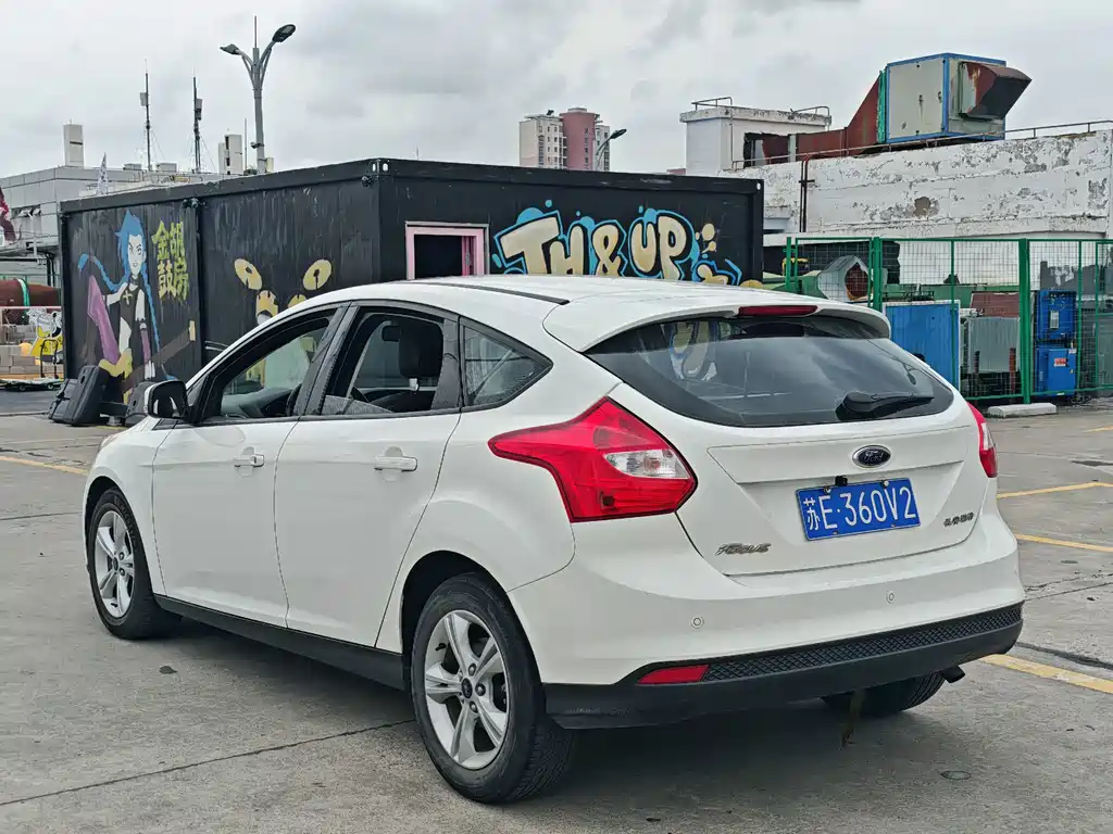 Ford Focus — миниатюра 7