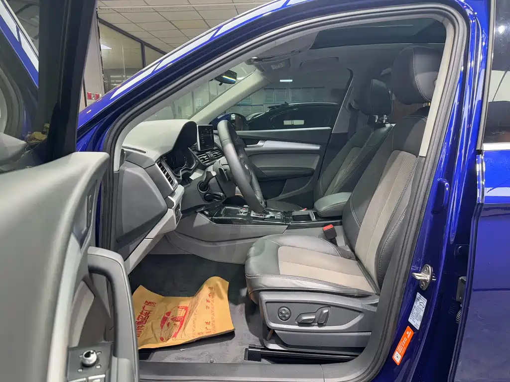 Audi Q5L 2018 40 TFSI Fashion V