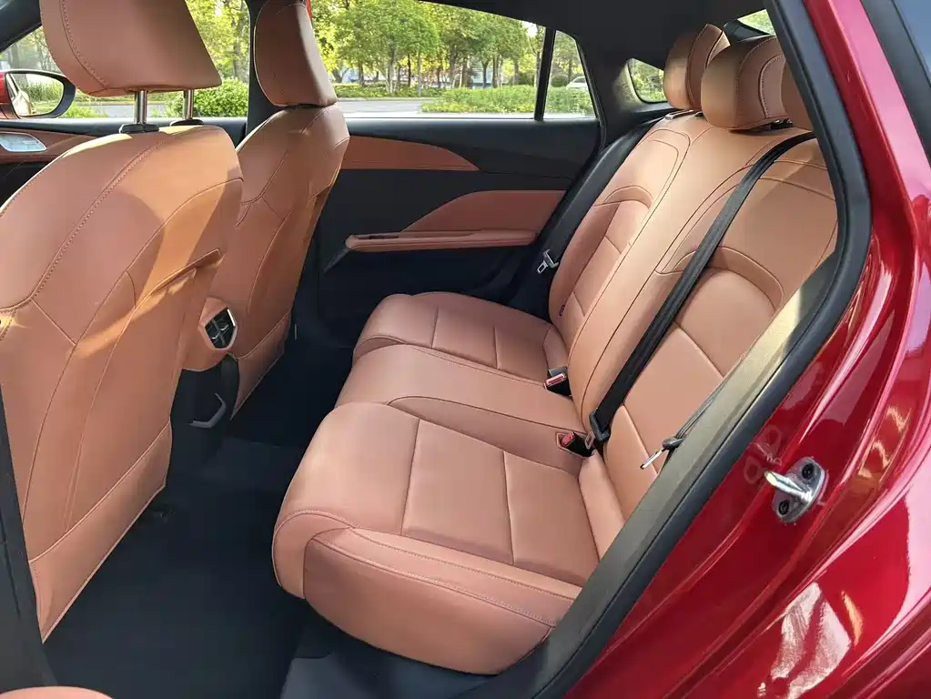 MG MG5 - фото 6
