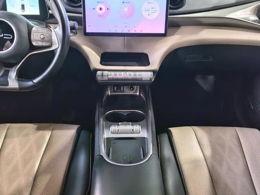 BYD Dolphin — миниатюра 16