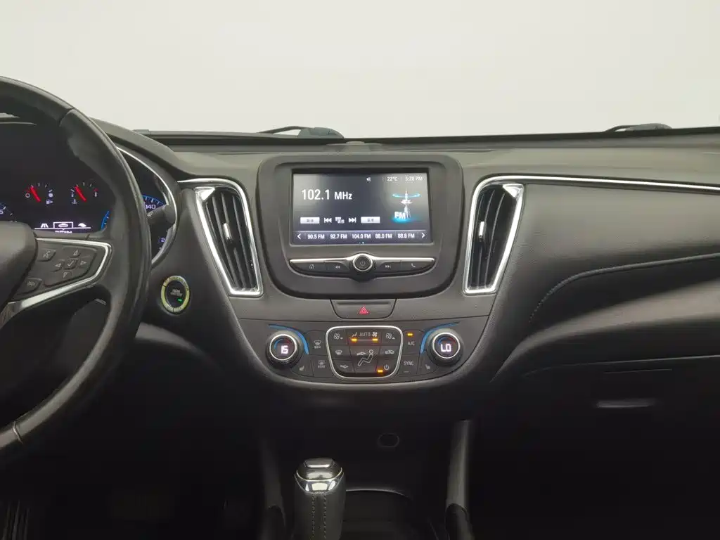Chevrolet Malibu XL — миниатюра 12