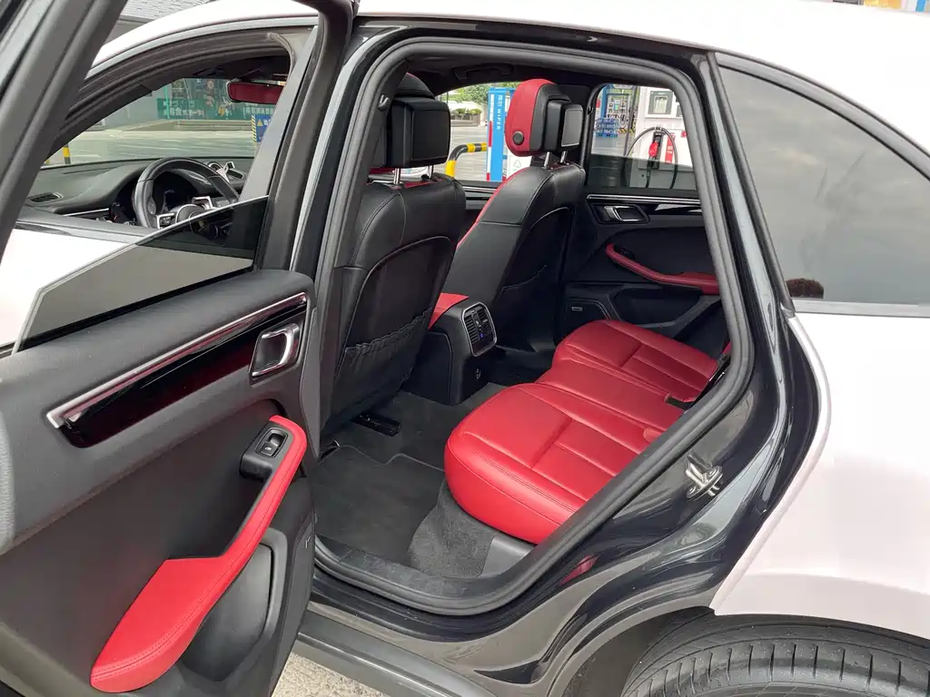 Porsche Macan — миниатюра 15