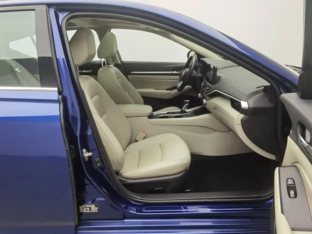 Nissan Teana — миниатюра 23