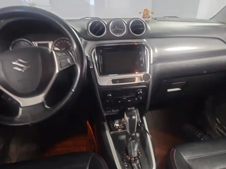 Suzuki Vitara — миниатюра 13