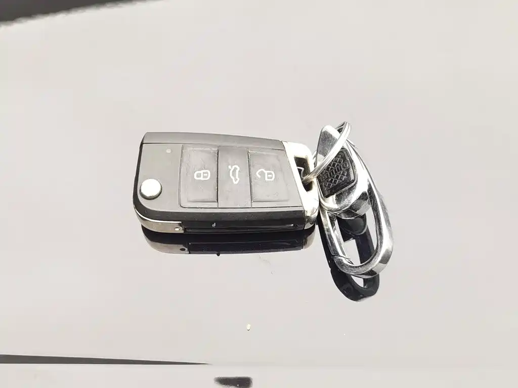 Volkswagen Tiguan L — миниатюра 19