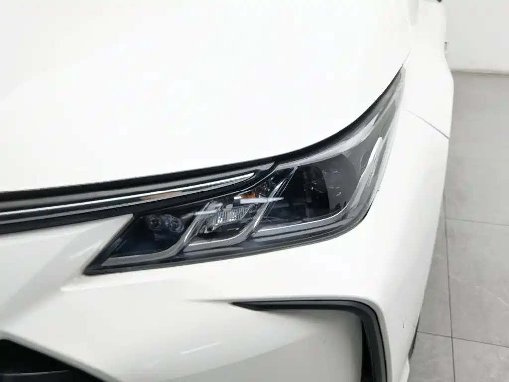 Toyota Corolla — миниатюра 7