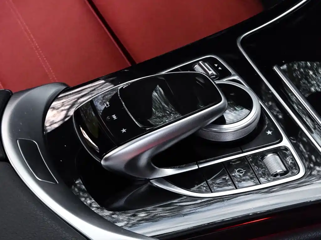 Mercedes-Benz C-Class — миниатюра 31