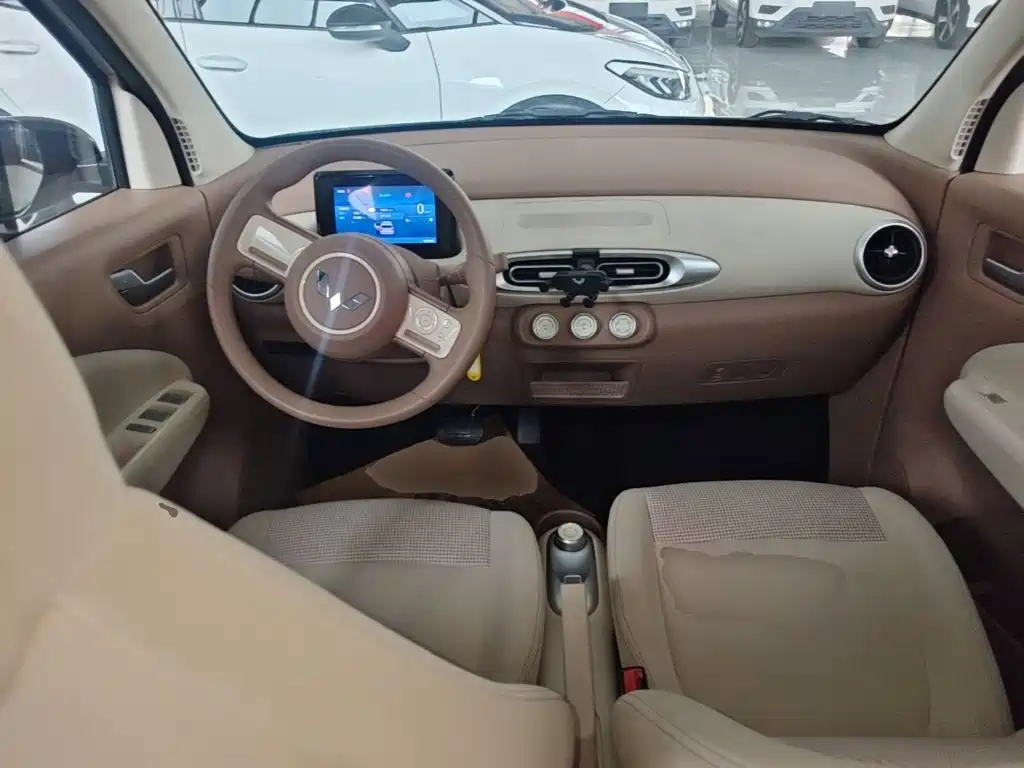 Wuling MINIEV — миниатюра 10