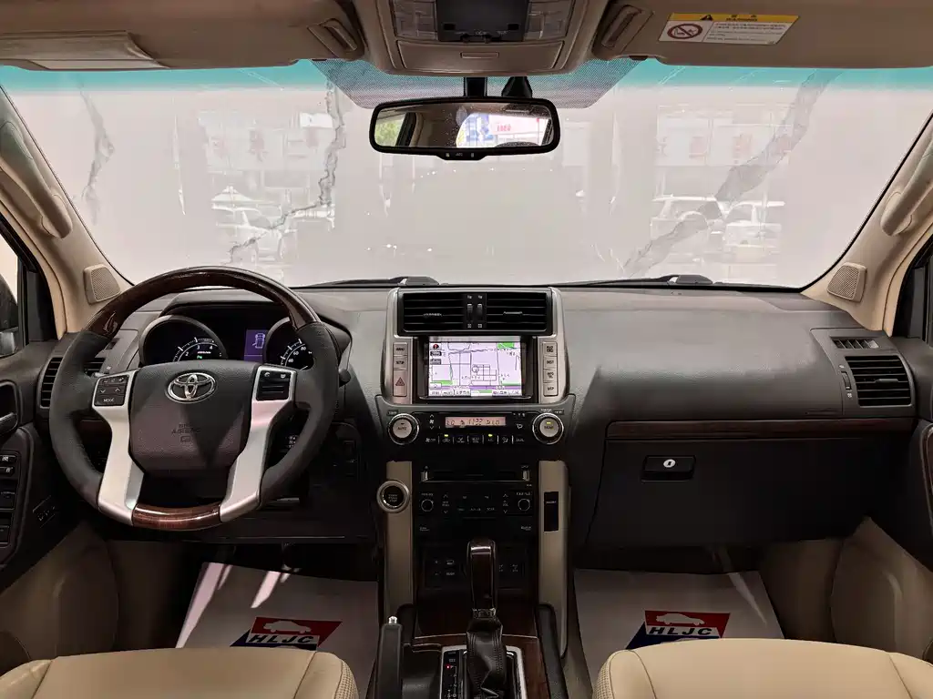 Toyota Land Cruiser Prado 2010 4.0L AT VX NAVI