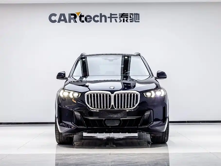 BMW X5 2023 xDrive 30Li Premium M Sport