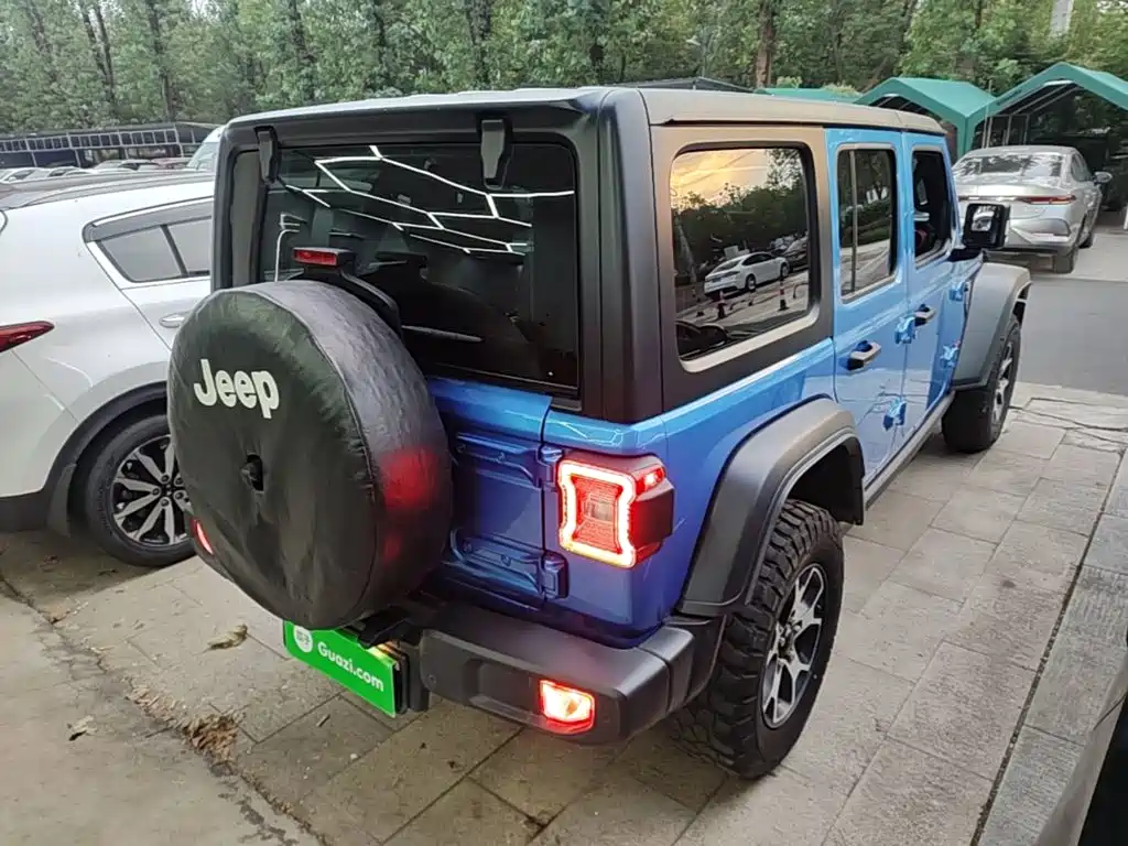 Jeep Wrangler — миниатюра 7