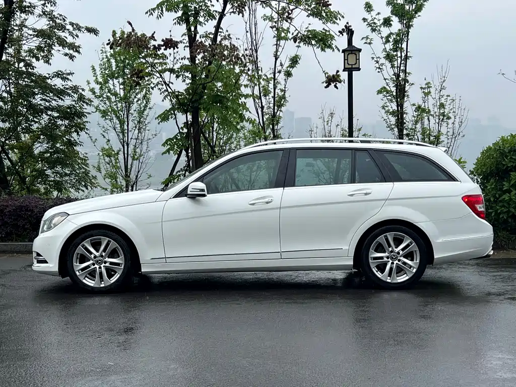 Mercedes-Benz C-Class (Import) C 200 Luxury Sport Touring Edition, фото 3