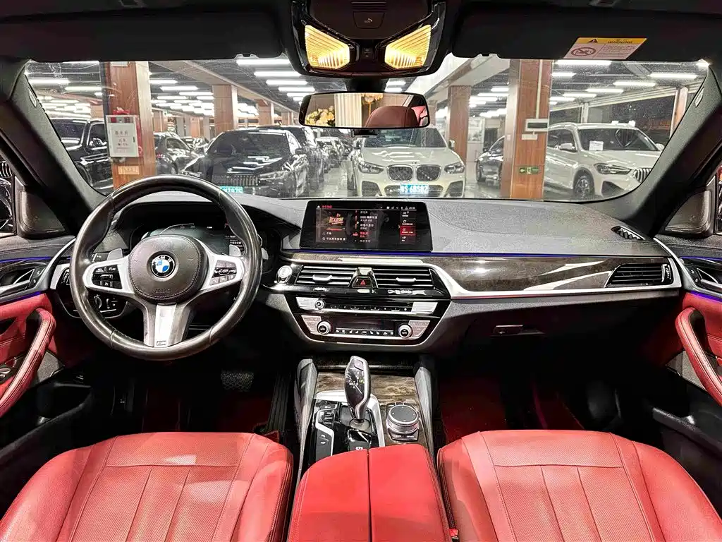 BMW 5 Series — миниатюра 10