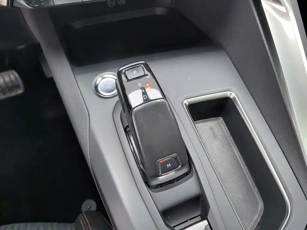 Peugeot 4008 — миниатюра 13
