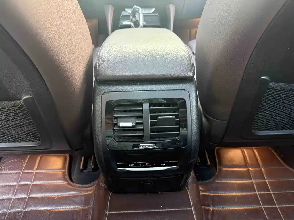 BMW X4 — миниатюра 16