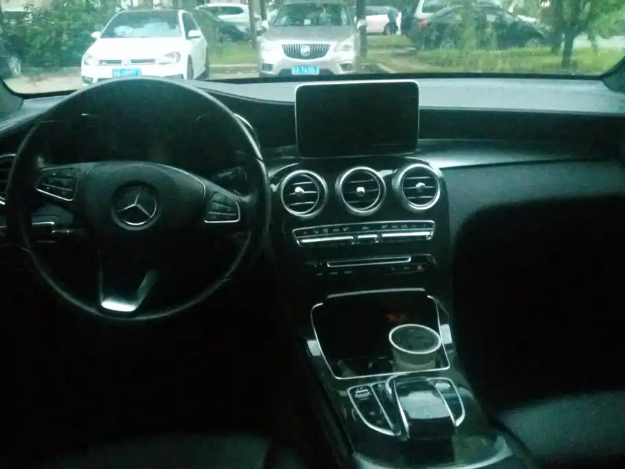 Mercedes-Benz GLC — миниатюра 12