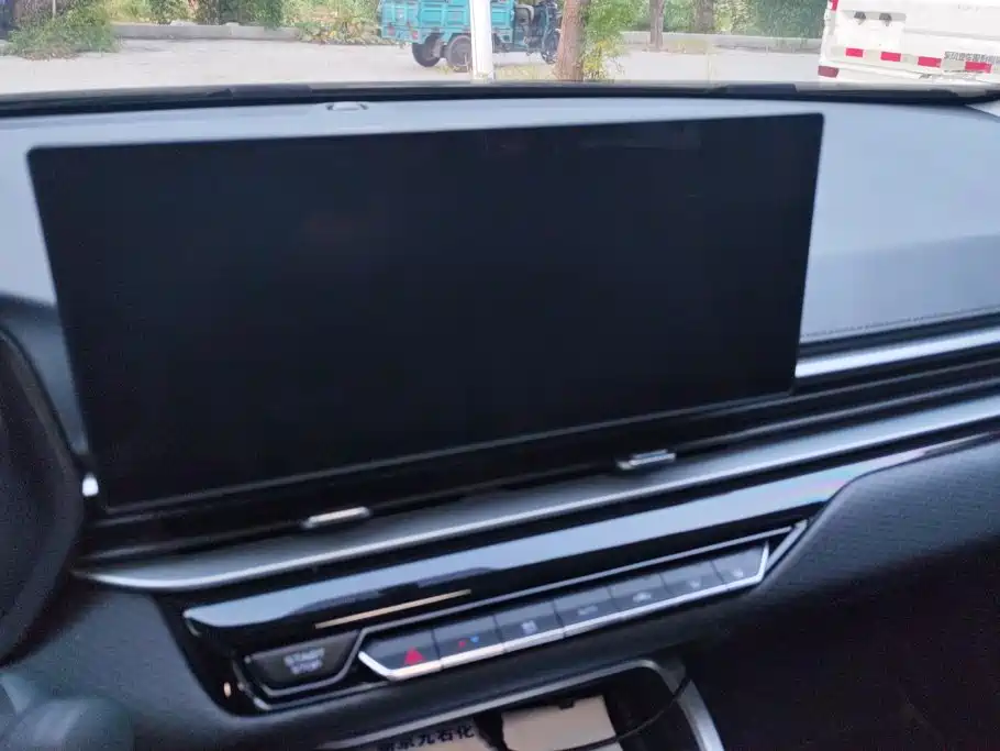 Geely Emgrand — миниатюра 13