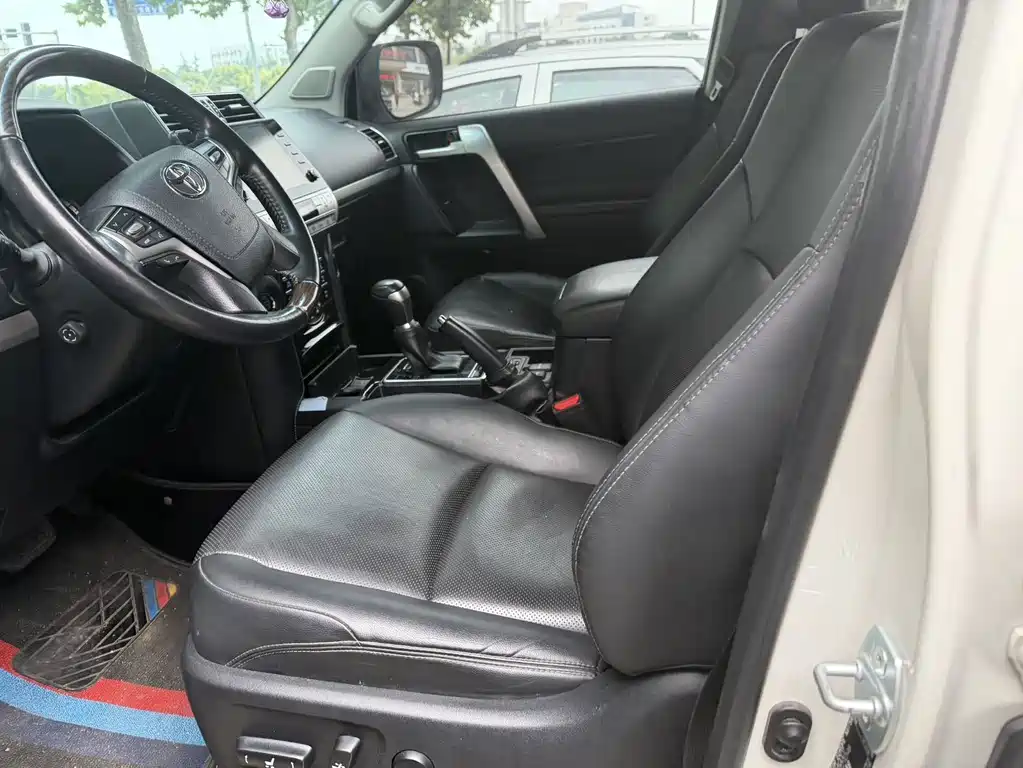 Toyota Prado (Import) — миниатюра 4