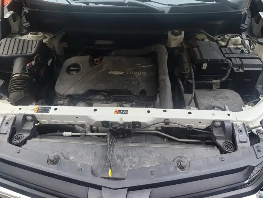 Chevrolet Equinox — миниатюра 10