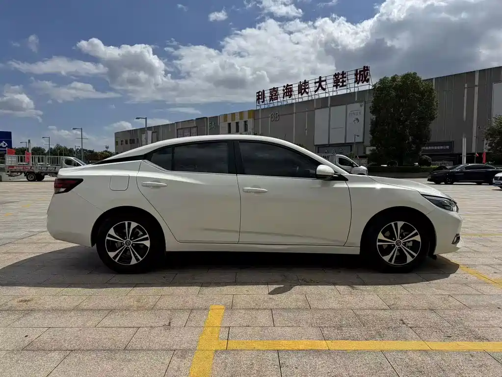 Nissan Sylphy — миниатюра 8