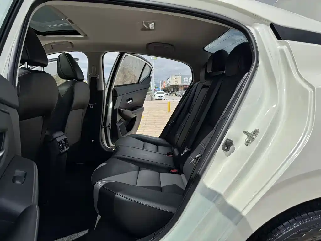 Nissan Sylphy — миниатюра 16