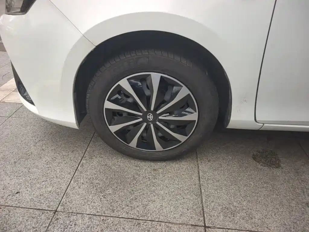Toyota Yaris L — миниатюра 23