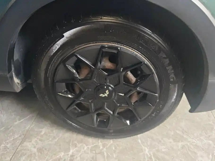 Wuling MINIEV — миниатюра 6