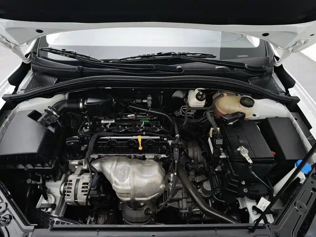 Roewe i5 — миниатюра 6