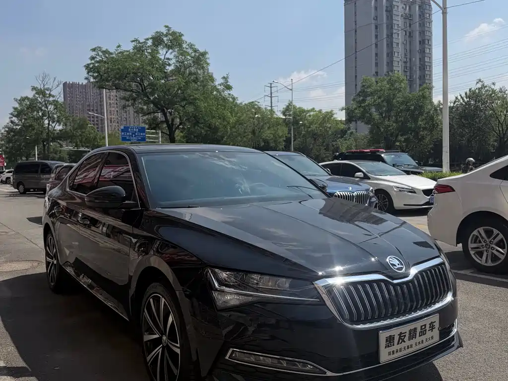 Skoda Superb Facelift TSI280 DSG Premium Edition, фото 3