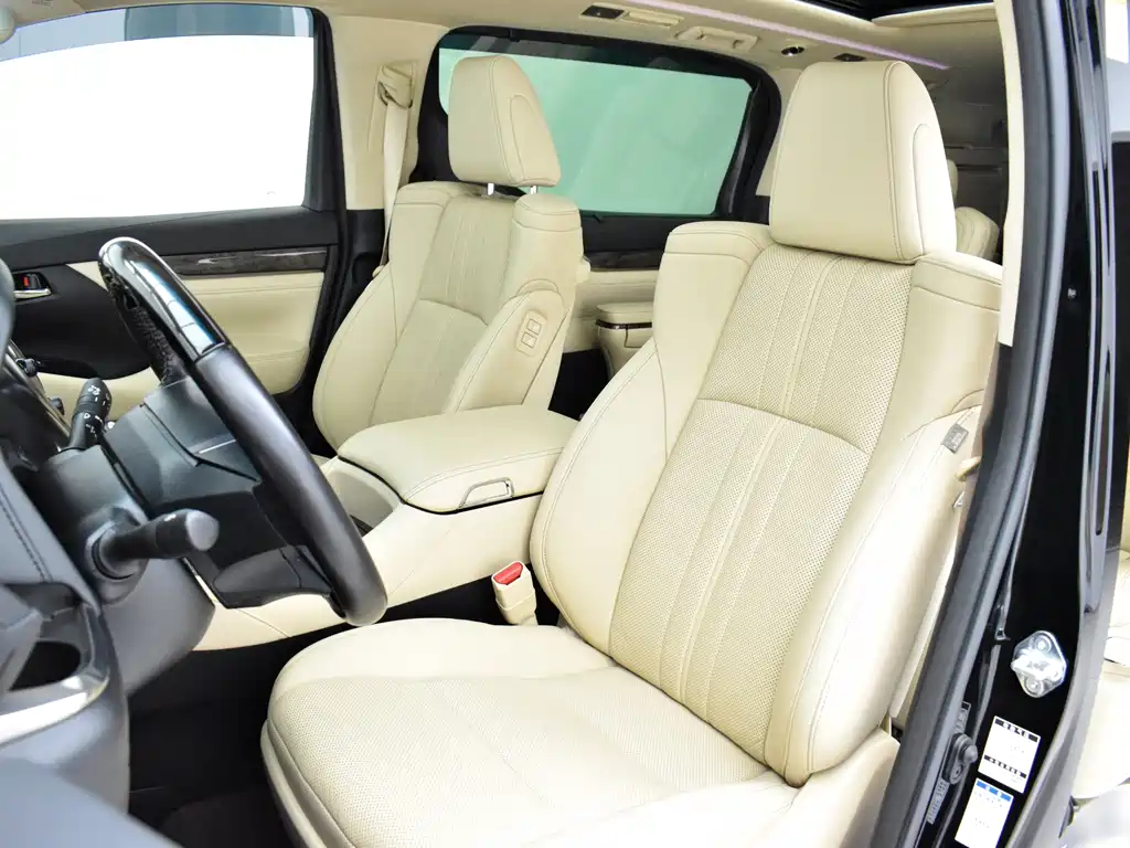 Toyota Vellfire 2020 2.5L Black Gold