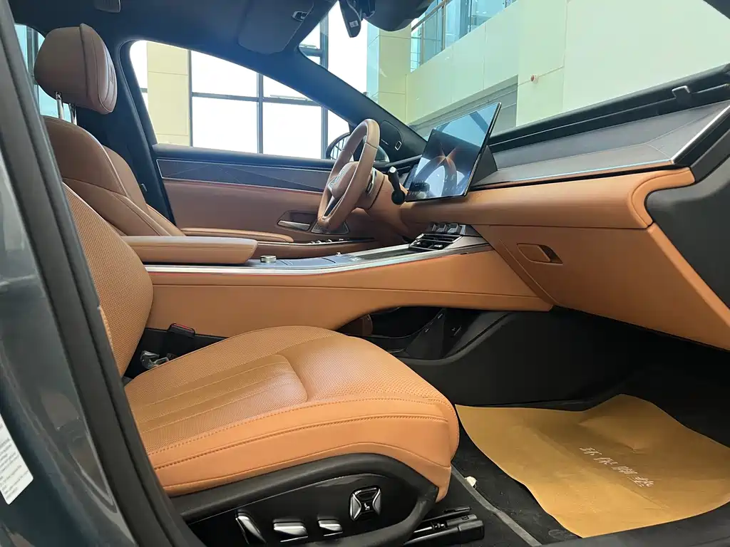 BYD Han L — миниатюра 8