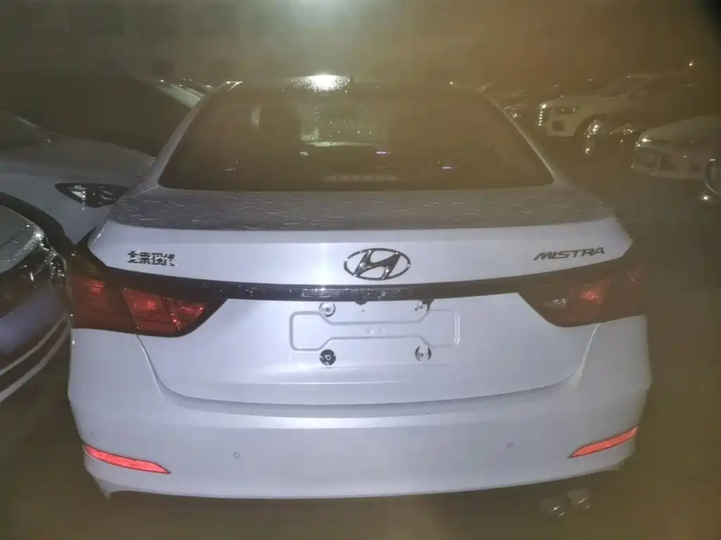 Hyundai Mistra — миниатюра 6