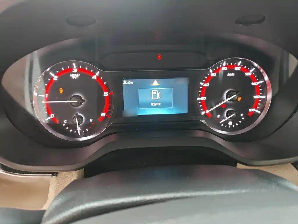 Maxus V90 — миниатюра 4