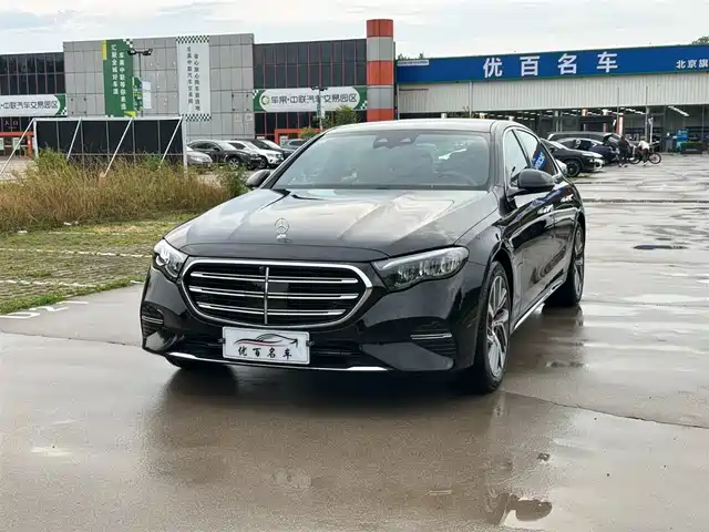 Mercedes-Benz E-Class 2026 E 300 L — фото 1