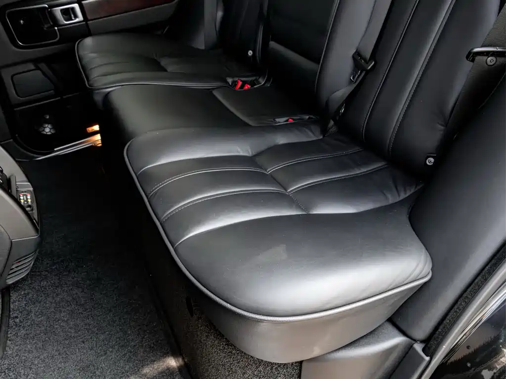 Land Rover Range Rover — миниатюра 20