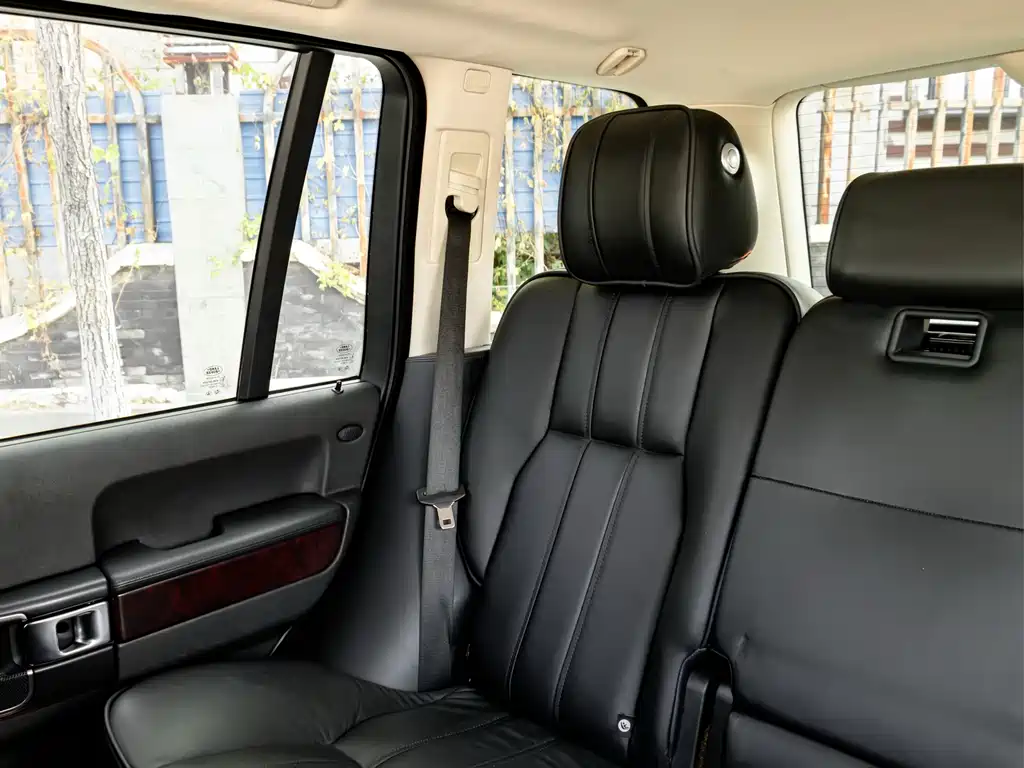 Land Rover Range Rover — миниатюра 21