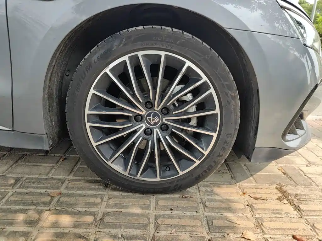 BYD Han — миниатюра 10