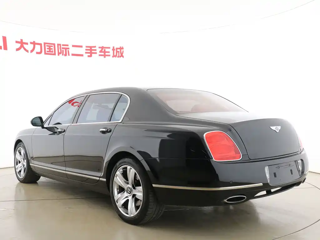 Bentley Flying Spur — миниатюра 15