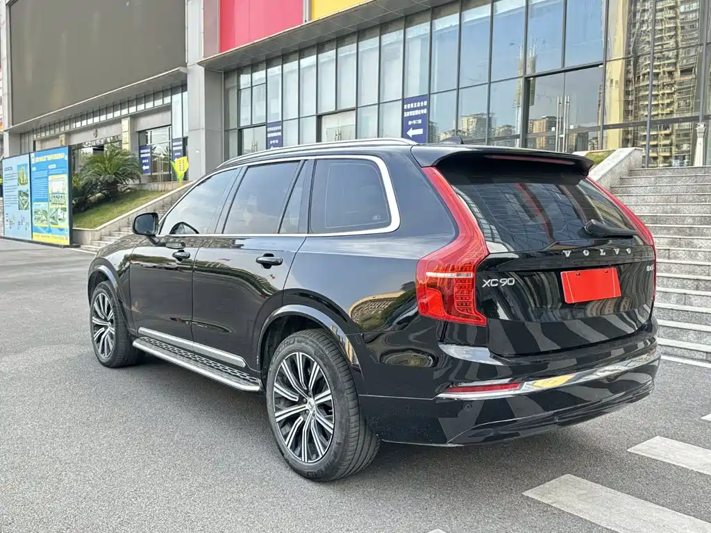 Volvo XC90 — миниатюра 5
