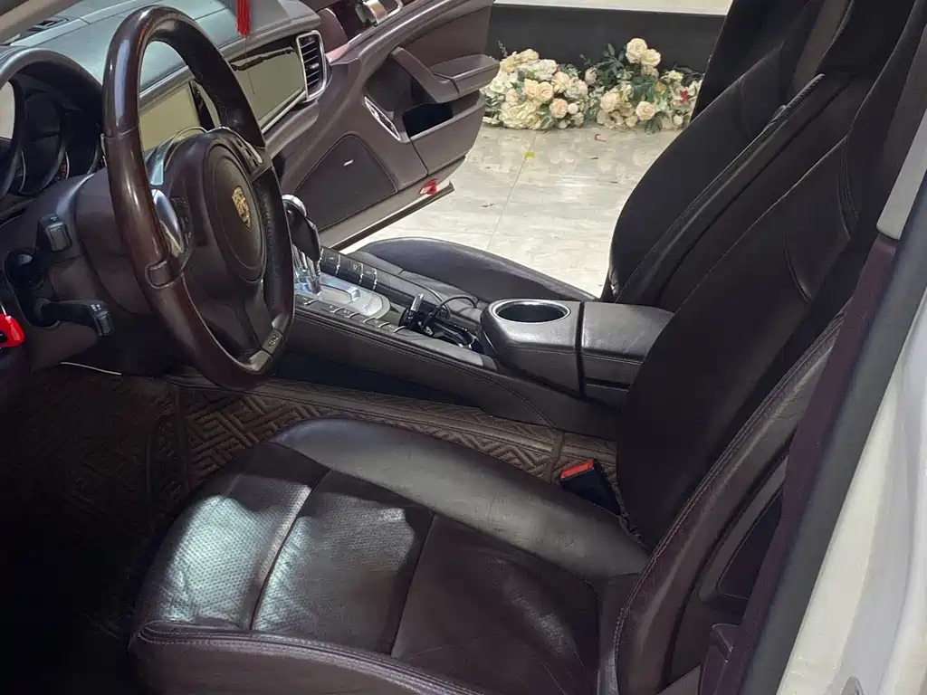 Porsche Panamera — миниатюра 4