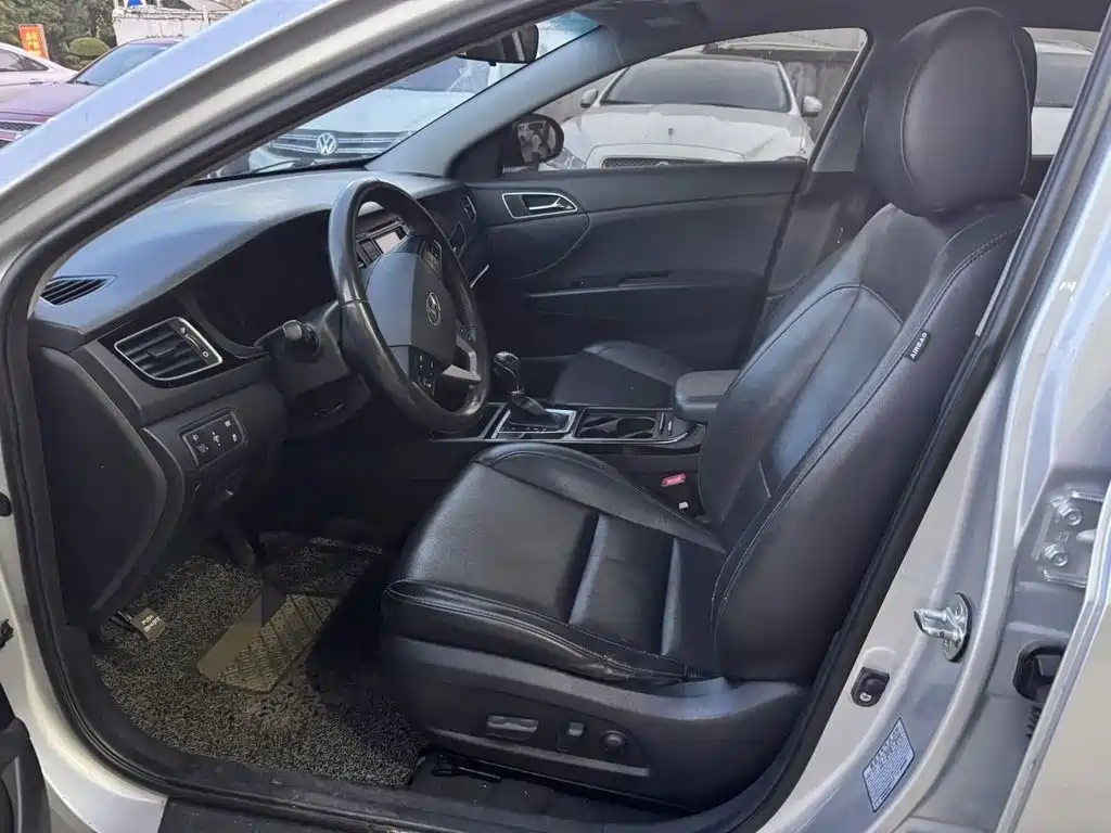 Hyundai Mistra — миниатюра 10