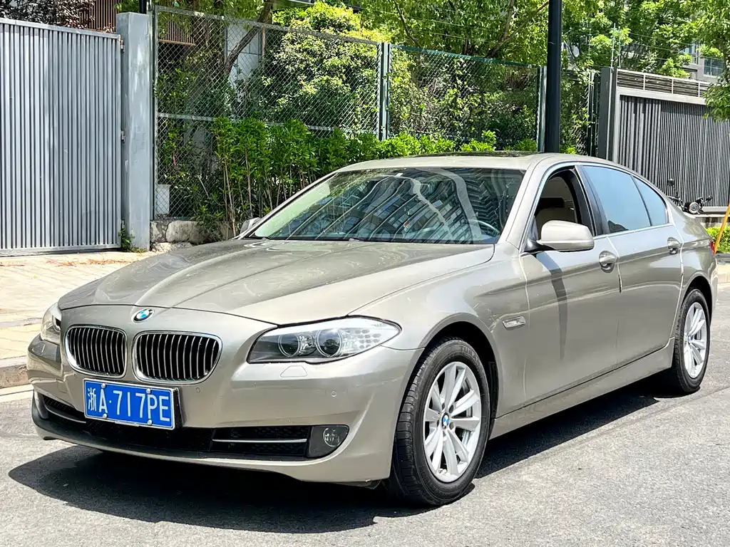 BMW 5 Series 2011