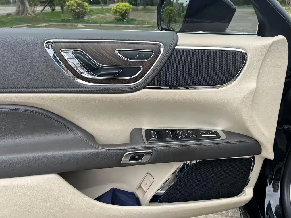 Lincoln Continental 2017 2.0T