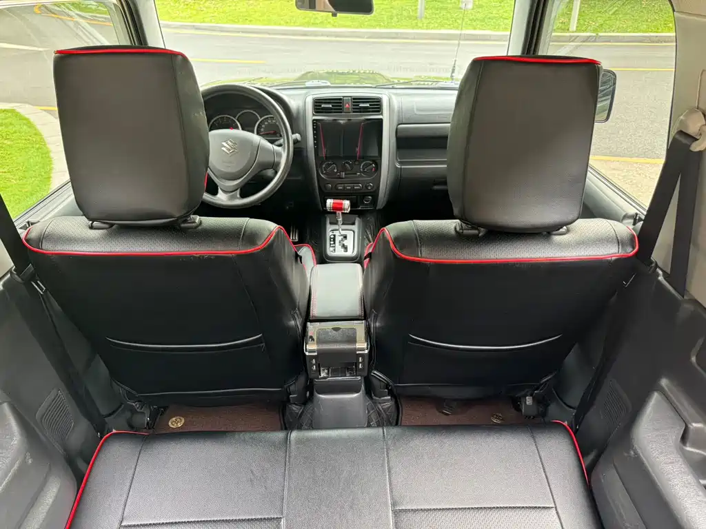 Suzuki Jimny — миниатюра 11