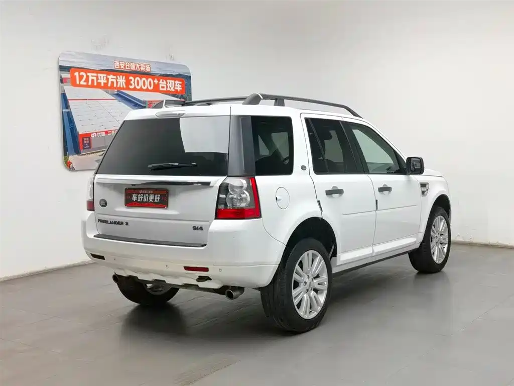 Land Rover 2 012 2.0T Si4 SE