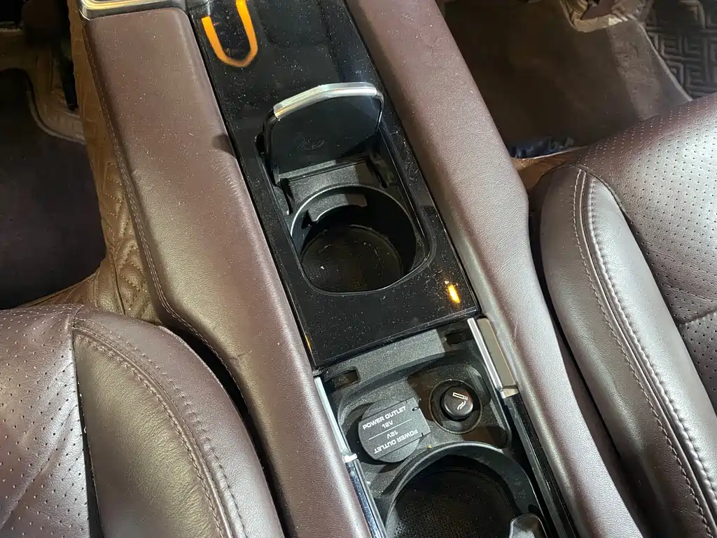 Porsche Panamera — миниатюра 17