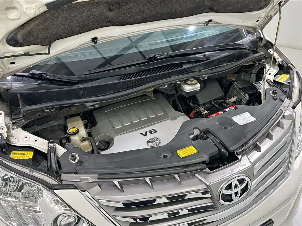 Toyota Alphard 2012 3.5L Luxury