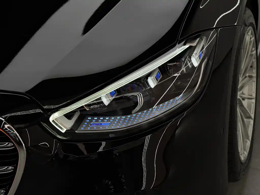 Mercedes-Benz S-Class — миниатюра 8
