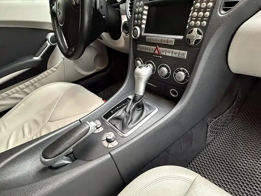 Mercedes-Benz SLK-Class — миниатюра 16